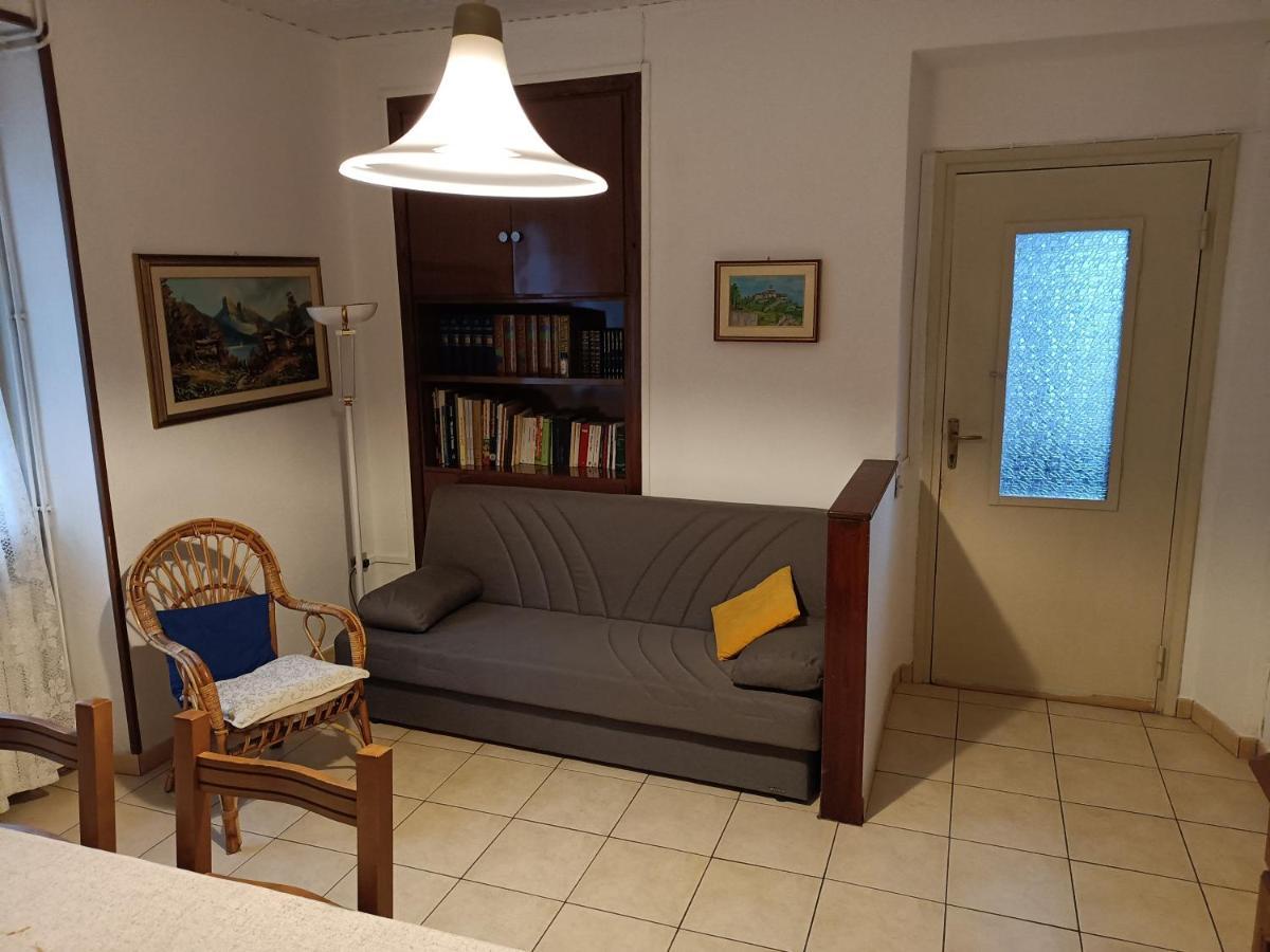 Appartamento Gianna Porto Valtravaglia Exterior foto